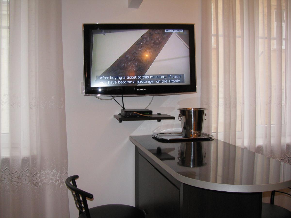 Apartment On Staroievreiska ลวีฟ ภายนอก รูปภาพ