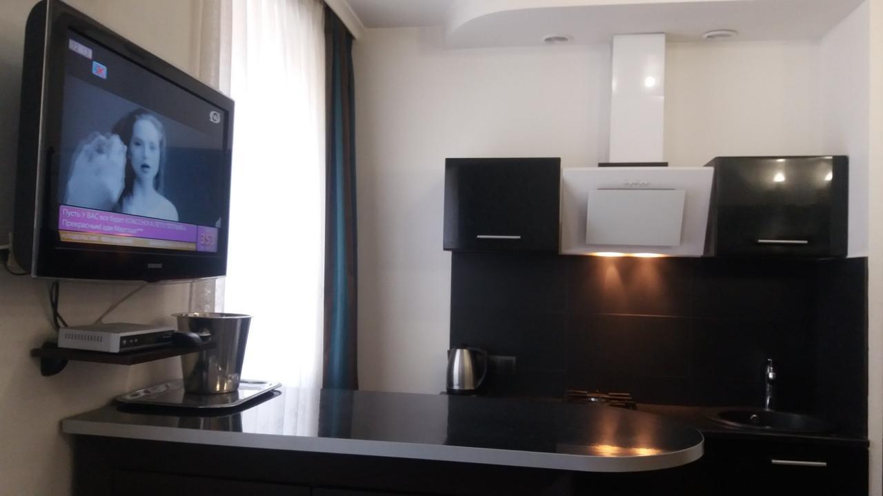 Apartment On Staroievreiska ลวีฟ ภายนอก รูปภาพ
